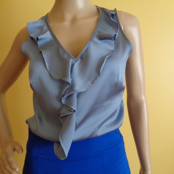 The Limited sleeveless ruffle front top ice blue - Picture 1 of 5